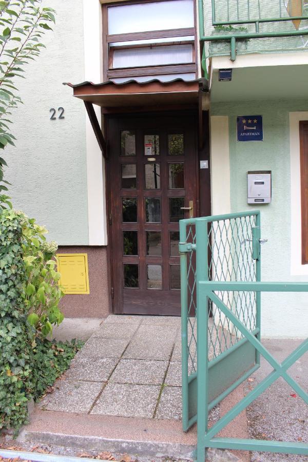 Apartamento West Capital - Free Private Parking Zagreb Exterior foto