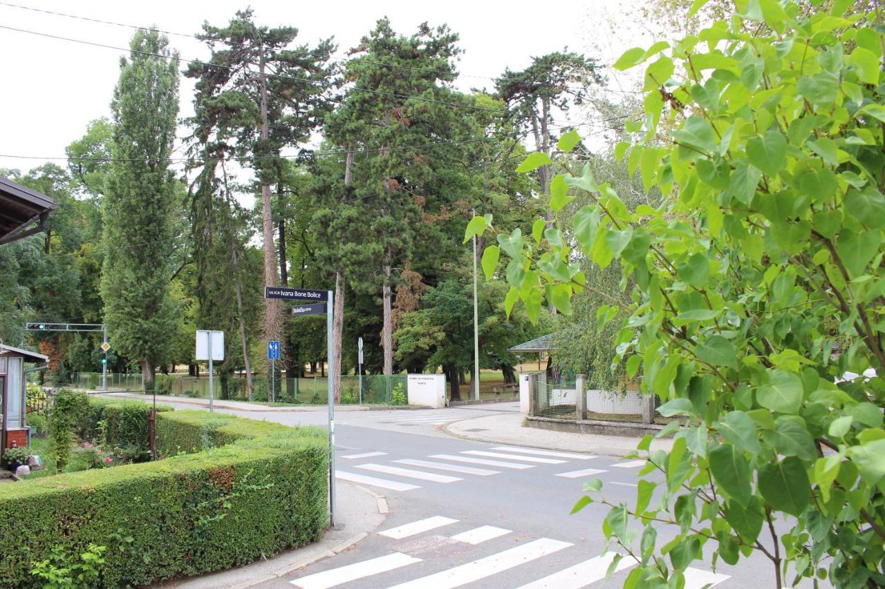 Apartamento West Capital - Free Private Parking Zagreb Exterior foto