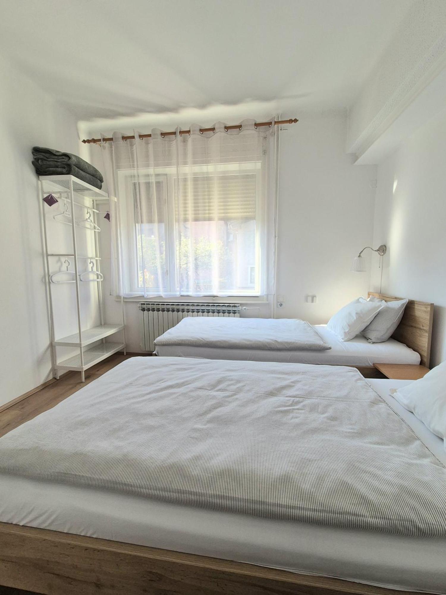 Apartamento West Capital - Free Private Parking Zagreb Exterior foto